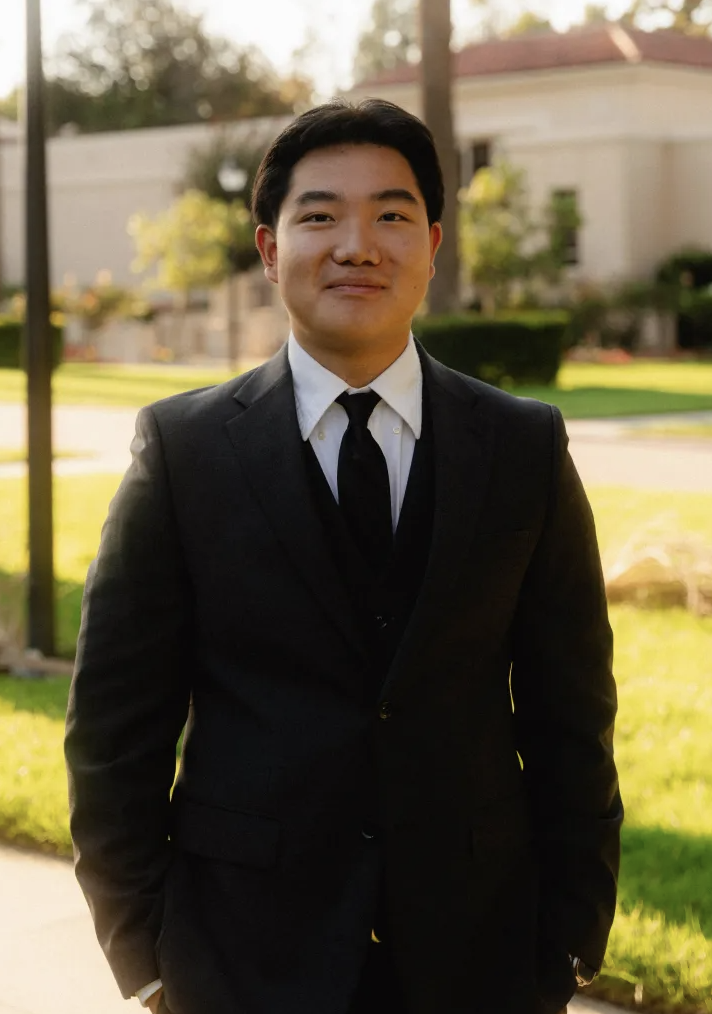 Andy Zhang headshot